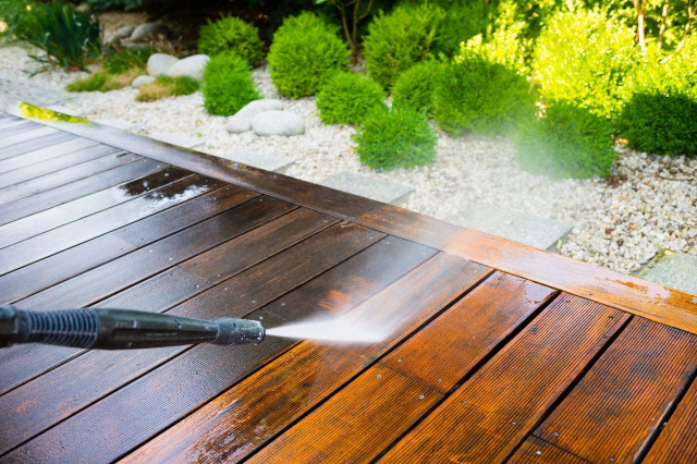 deck- power washing
