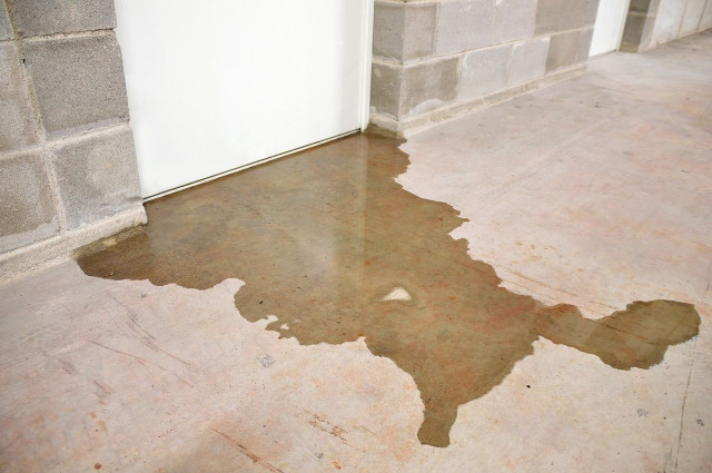 puddle on basement floor