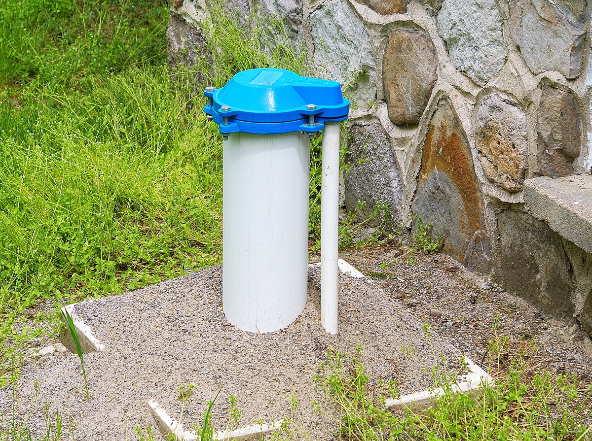 External casing and cap of a private home water well